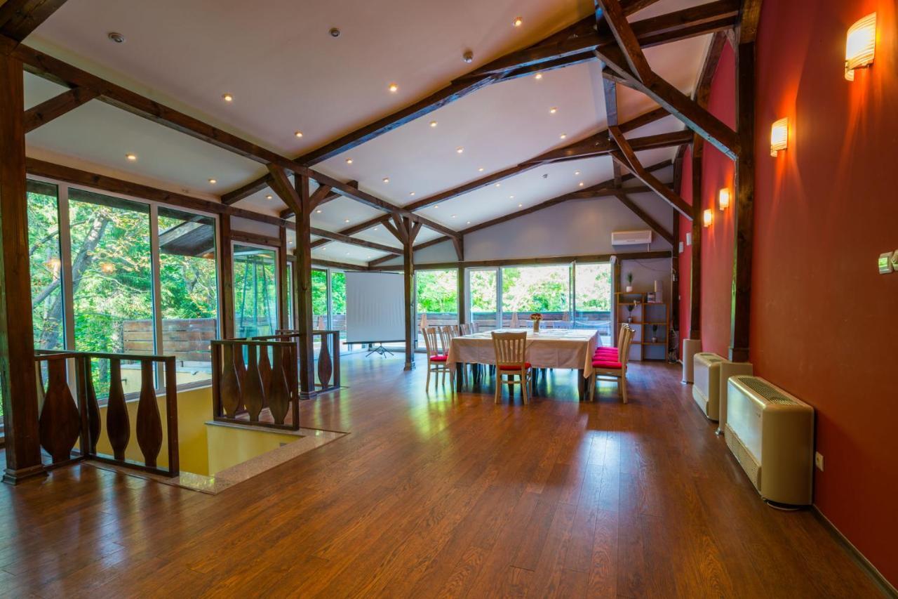 Park Hotel Kyoshkove Sumen Kültér fotó