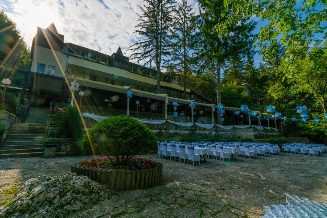 Park Hotel Kyoshkove Sumen Kültér fotó